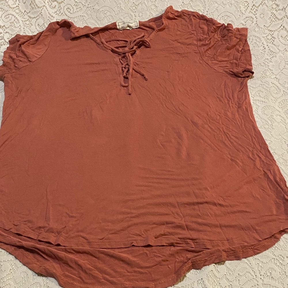 Women's Rust Top - Picture 1 of 3